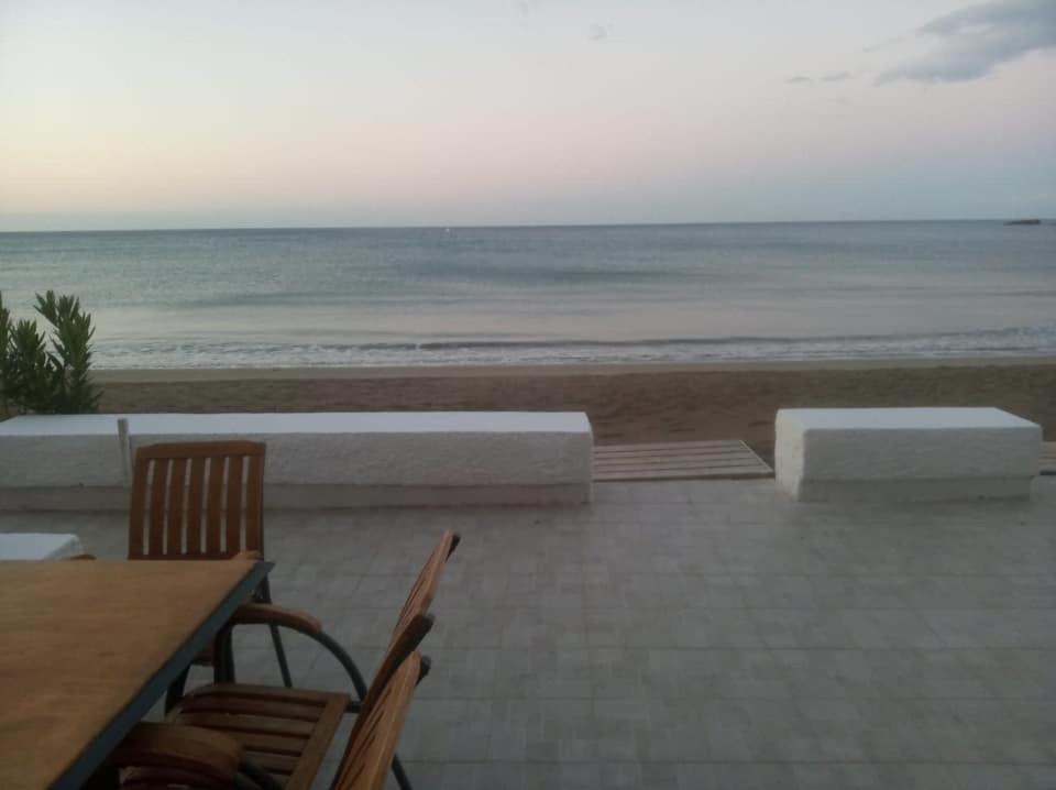 Yialos Studios-Apartments Makrýgialos Eksteriør billede