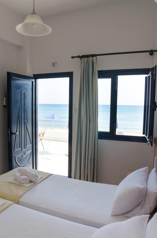 Yialos Studios-Apartments Makrýgialos Eksteriør billede