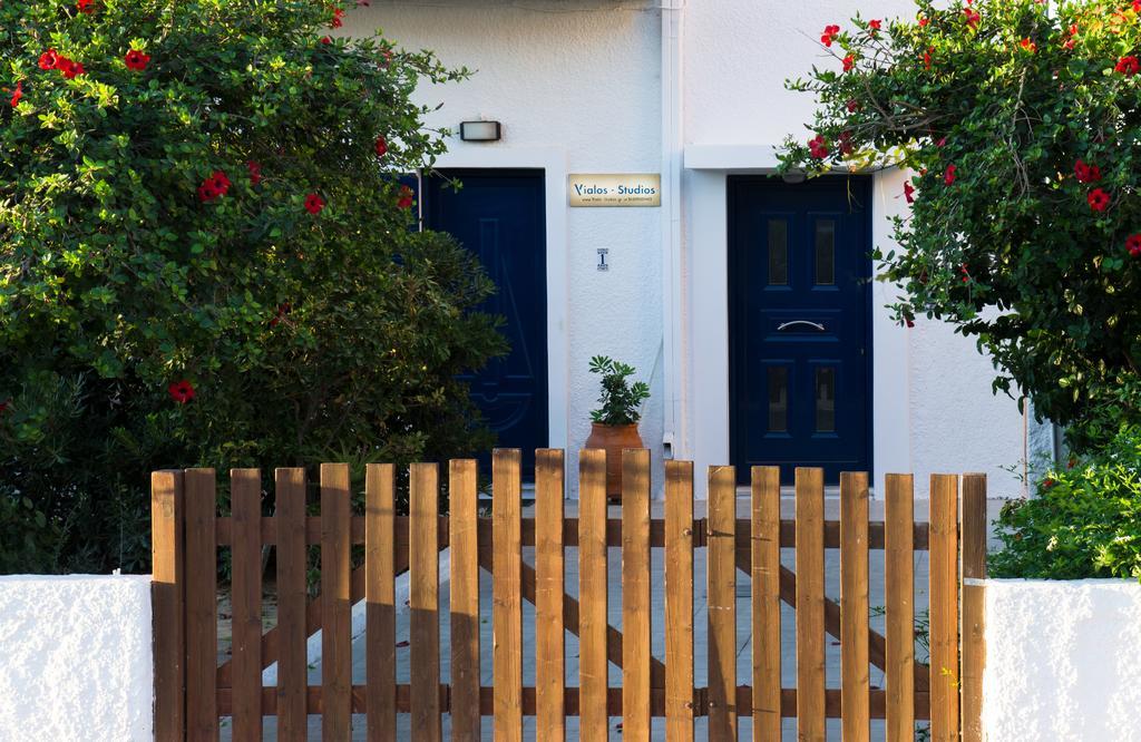 Yialos Studios-Apartments Makrýgialos Eksteriør billede