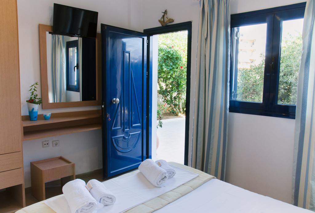 Yialos Studios-Apartments Makrýgialos Eksteriør billede