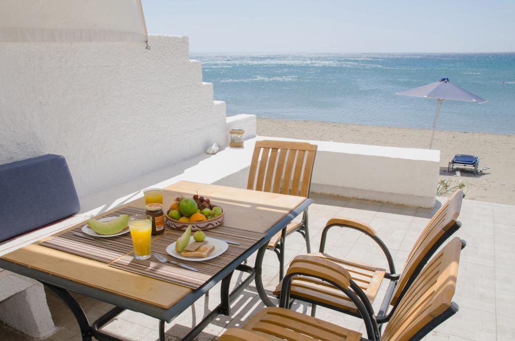 Yialos Studios-Apartments Makrýgialos Eksteriør billede